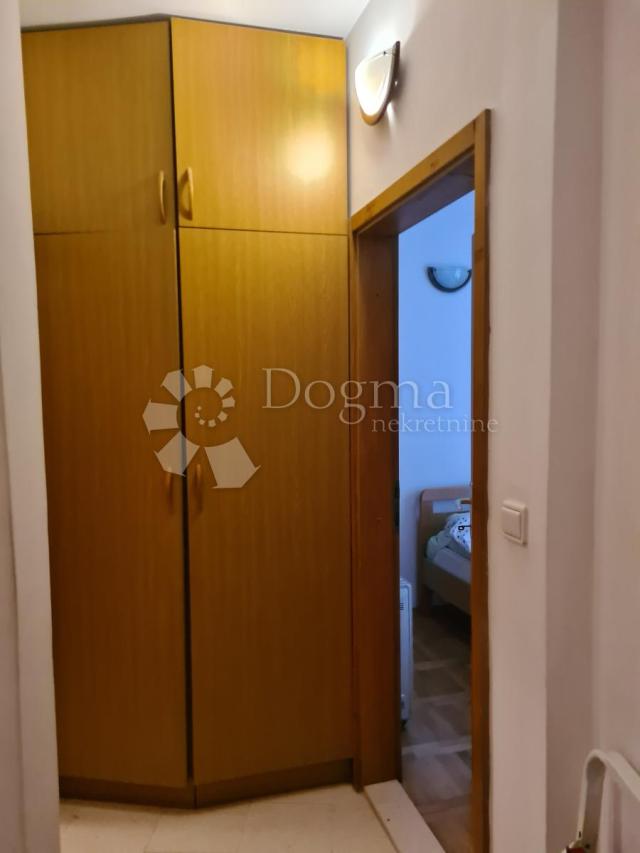 ŠIBENIK CENTAR - kamena kuća blizu rive