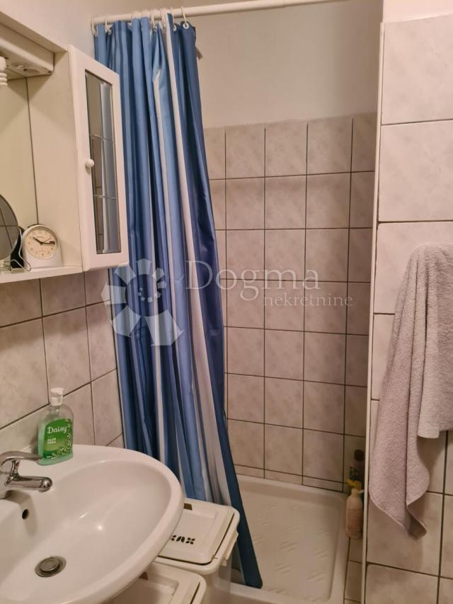 ŠIBENIK CENTAR - kamena kuća blizu rive