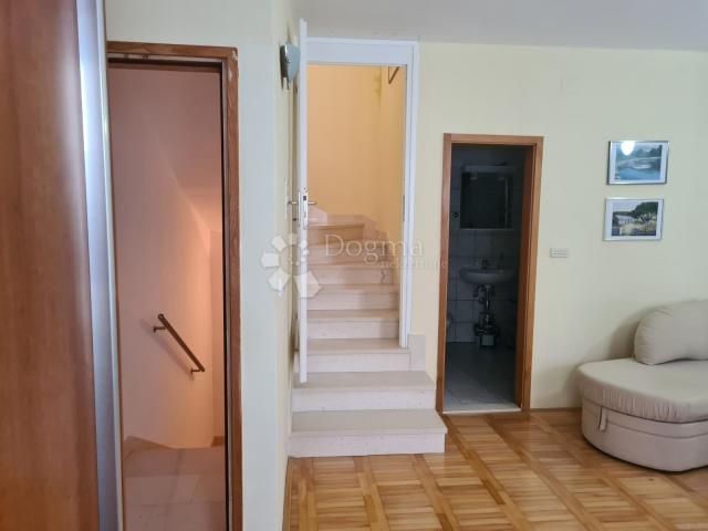 ŠIBENIK CENTAR - kamena kuća blizu rive