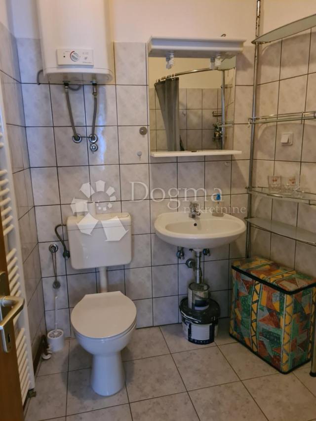 ŠIBENIK CENTAR - kamena kuća blizu rive