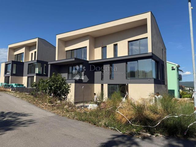 GRAD KRAK, APARTMAN SA POGLEDOM NA MORE