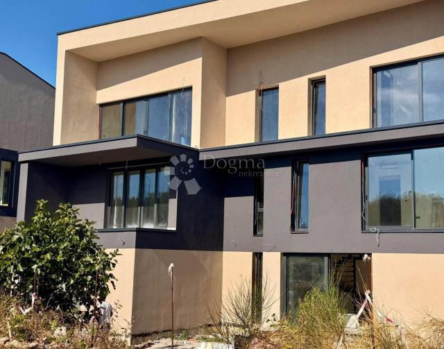 GRAD KRAK, APARTMAN SA POGLEDOM NA MORE