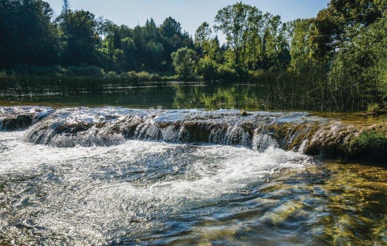 GRAĐEVINSKO ZEMLJIŠTE UZ MREŽNICU