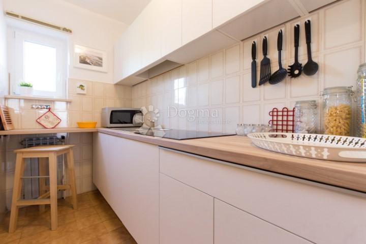 Flat Uvala Scott, Kraljevica, 110m2