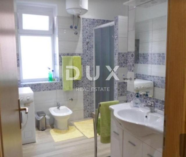 OPATIJA, CENTAR - DVA STANA 96 m2 + POMOĆNA ZGRADA U DVORIŠTU!!! PRILIKA!!!