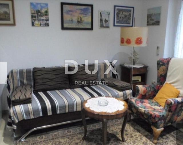 OPATIJA, CENTAR - DVA STANA 96 m2 + POMOĆNA ZGRADA U DVORIŠTU!!! PRILIKA!!!