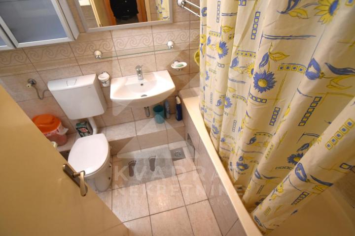 Izdavanje, Dvosoban stan, Podgorica, Preko Morače, 85m2
