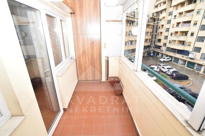 Izdavanje, Dvosoban stan, Podgorica, Preko Morače, 85m2