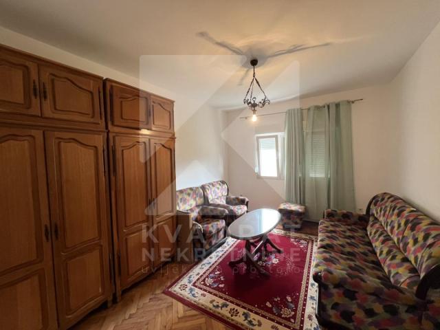 Izdavanje, Trosoban stan, Podgorica, Zagorič, 100m2