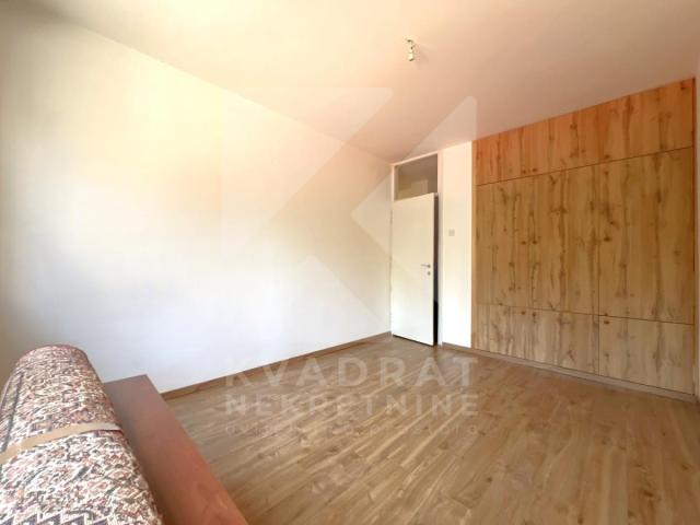 Prodaja, Jednosoban stan, Podgorica, Preko Morače, 60m2