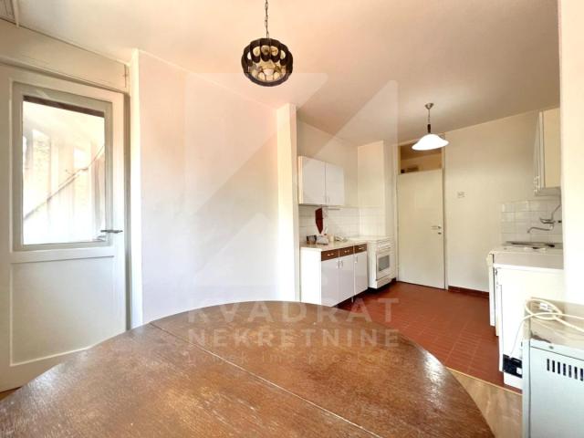 Prodaja, Jednosoban stan, Podgorica, Preko Morače, 60m2