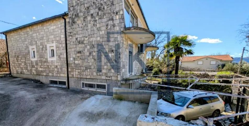 Prodaja | Kuća | 350m2 | Podgorica, Vranići