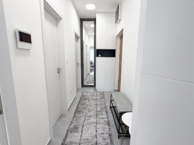 Dvosoban stan 68m2, Izdavanje, Podgorica