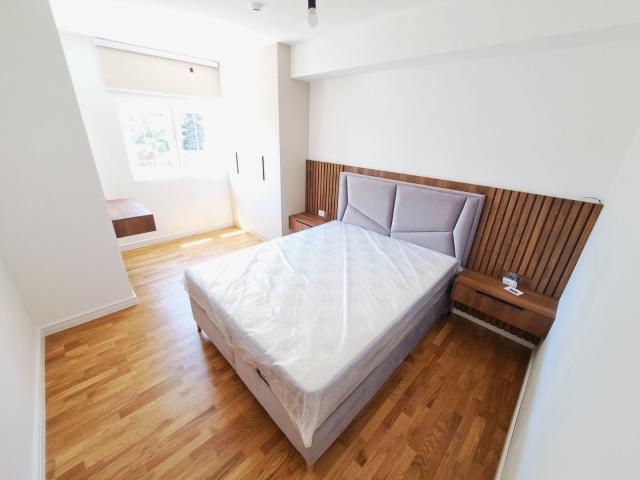 Prodaja namestenog jednosobnog stana sa pogledom na more (55.52 + terasa 23.550 u modernom kompleksu