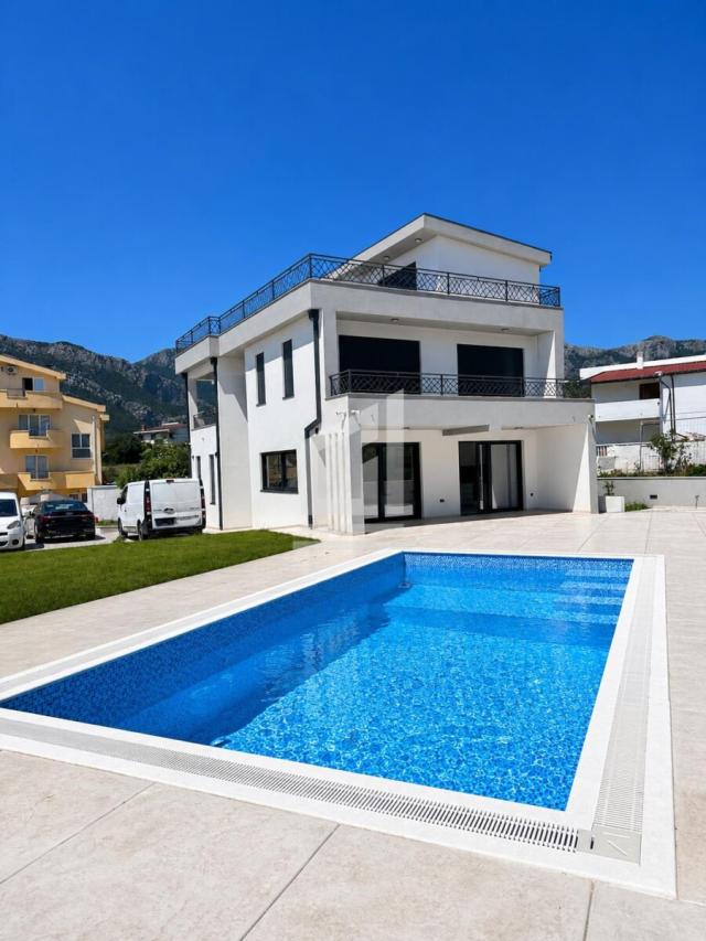 Bar, luksuzna kuća