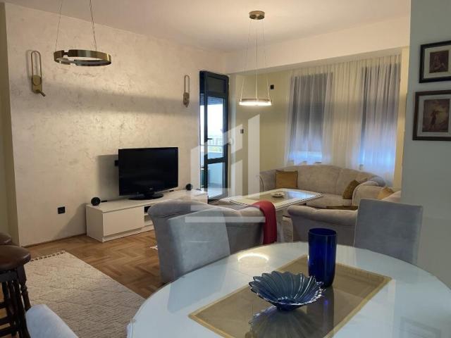Dvosoban stan, 76m2, Centar, IZDAVANJE