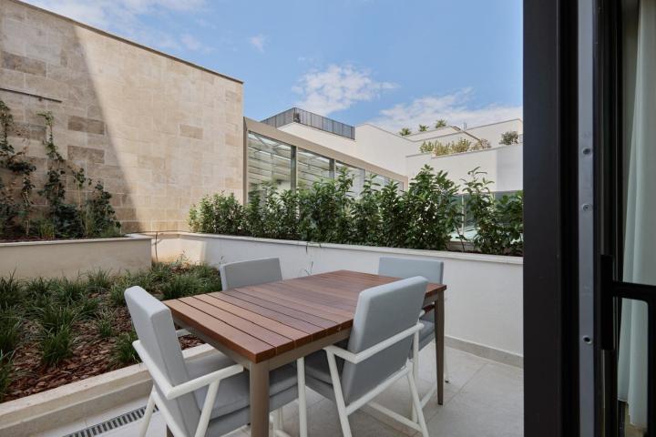 EXCLUSIVE OPPORTUNITY TO PURCHASE A LUXURIOUS DUPLEX