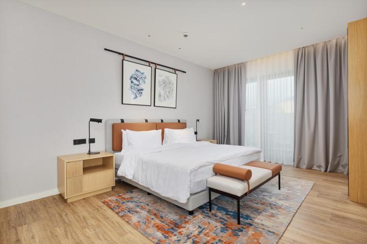 EXCLUSIVE OPPORTUNITY TO PURCHASE A LUXURIOUS DUPLEX