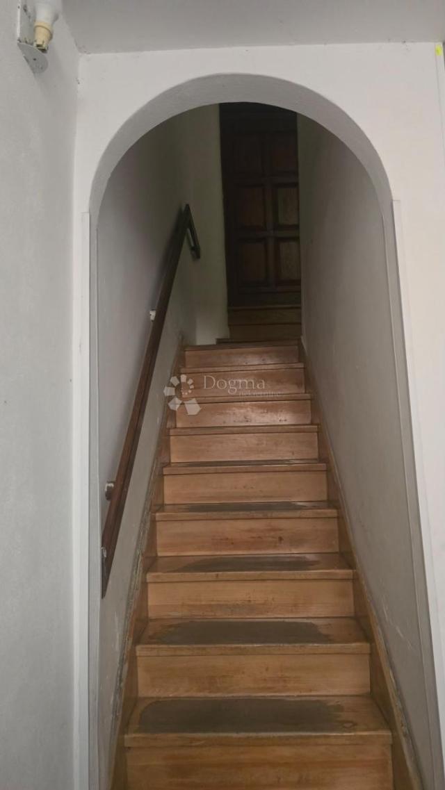 INVESTICIJSKA PRILIKA! - STARA JEZGRA ROVINJA
