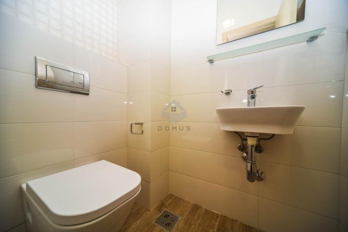 Dvosoban stan 70m2 + garaža, City Kvart - Podgorica