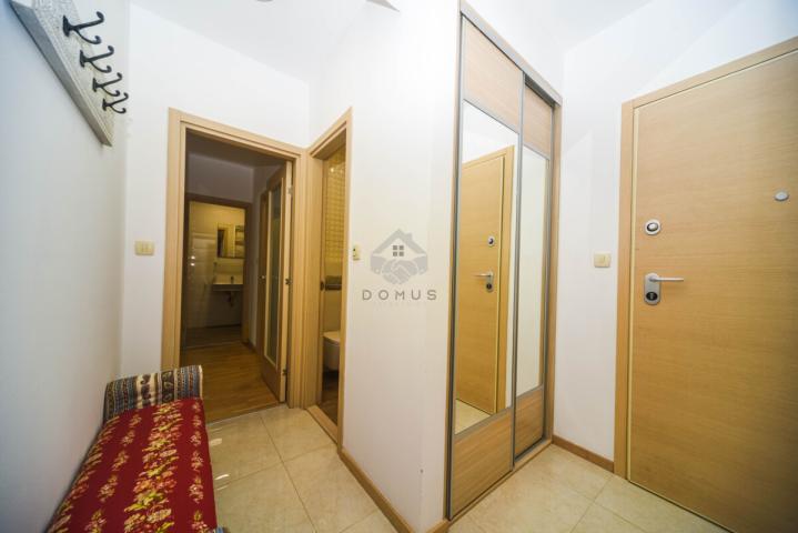 Dvosoban stan 70m2 + garaža, City Kvart - Podgorica