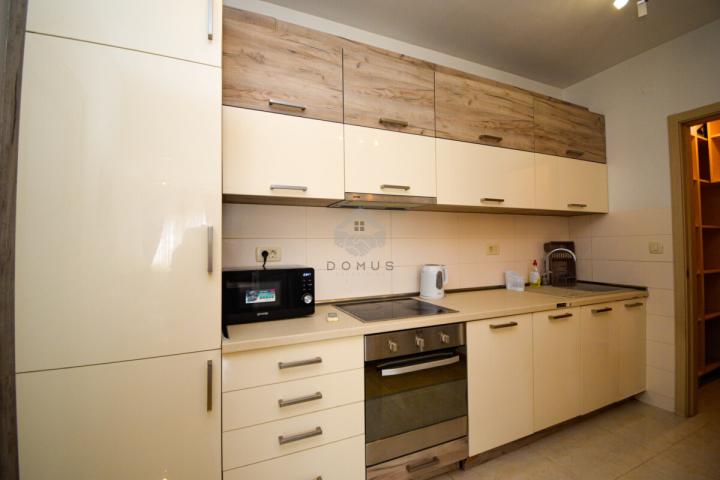 Dvosoban stan 70m2 + garaža, City Kvart - Podgorica
