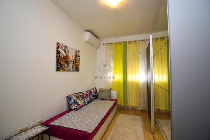 Dvosoban stan 70m2 + garaža, City Kvart - Podgorica
