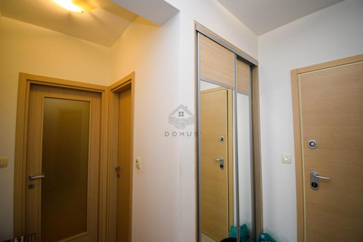 Dvosoban stan 70m2 + garaža, City Kvart - Podgorica