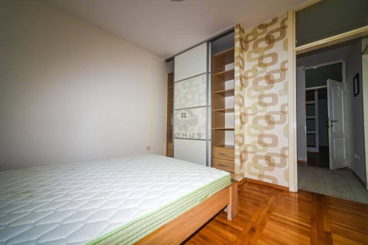 Dvosoban stan 64m2, Stari Aerodrom - Podgorica