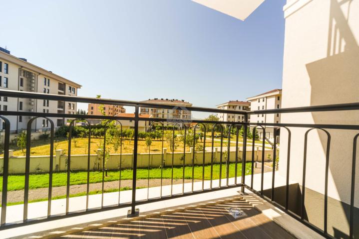 Jednosoban nov stan 45m2 + parking, Tološi - Podgorica