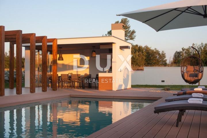 ISTRA, RABAC - Dizajnerska vila s bazenom 