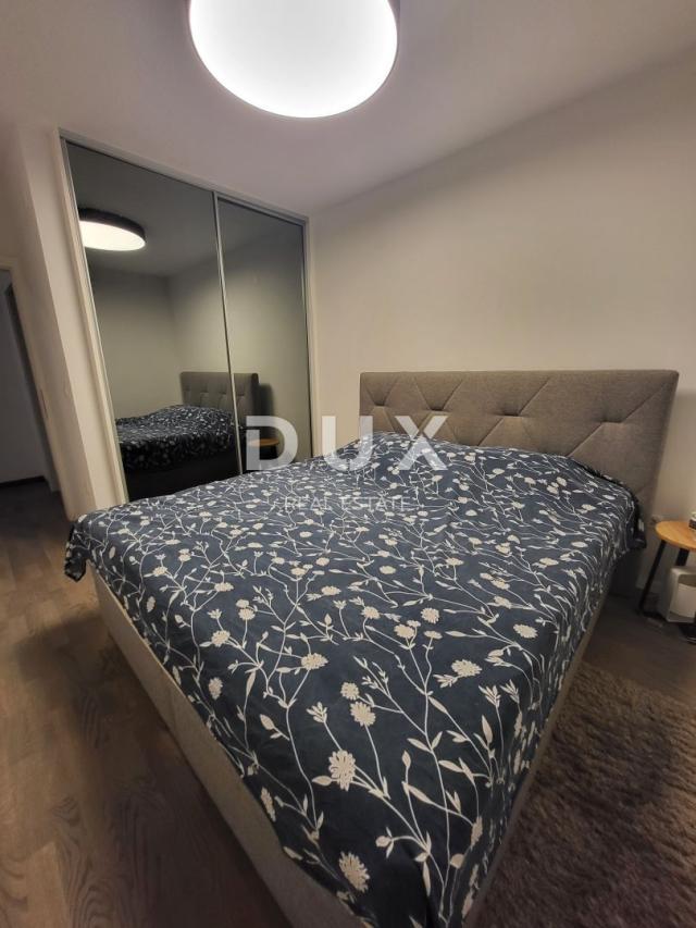 PREKO, ZADAR - Penthouse novogradnja s bazenom, 2 minute od plaže!