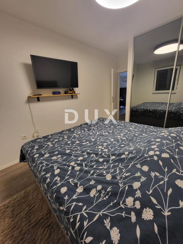 PREKO, ZADAR - Penthouse novogradnja s bazenom, 2 minute od plaže!