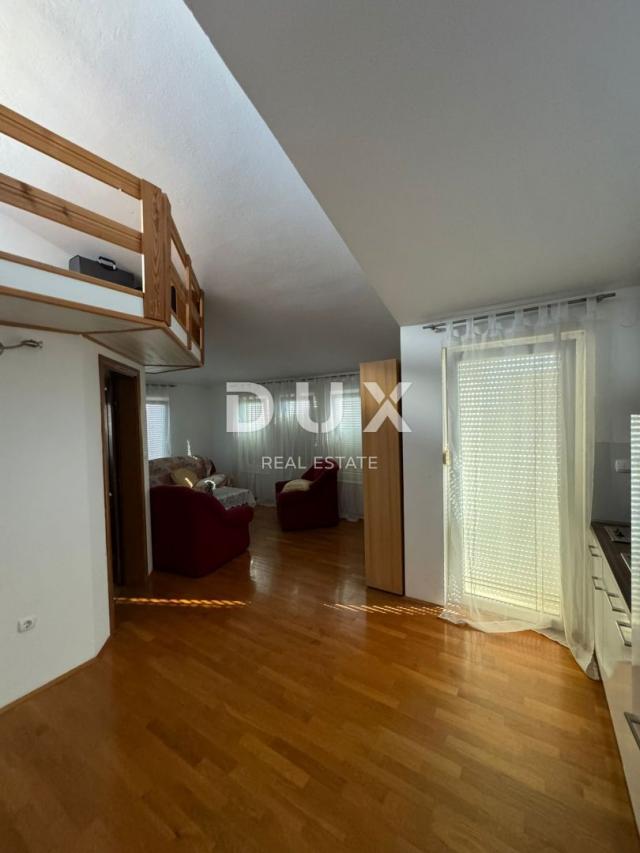 ŠIBENIK, VODICE - Prekrasna samostojeća kuća u Vodicama!
