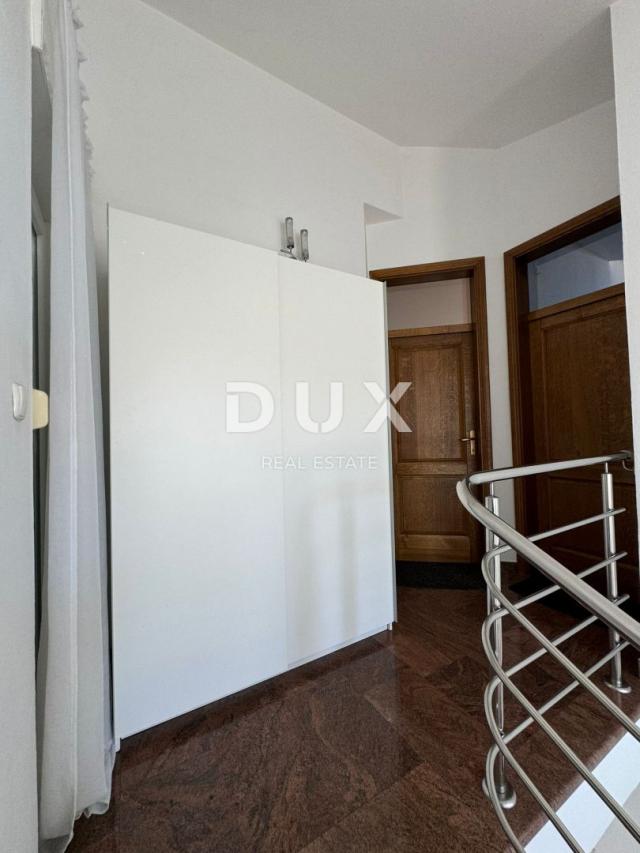 ŠIBENIK, VODICE - Prekrasna samostojeća kuća u Vodicama!