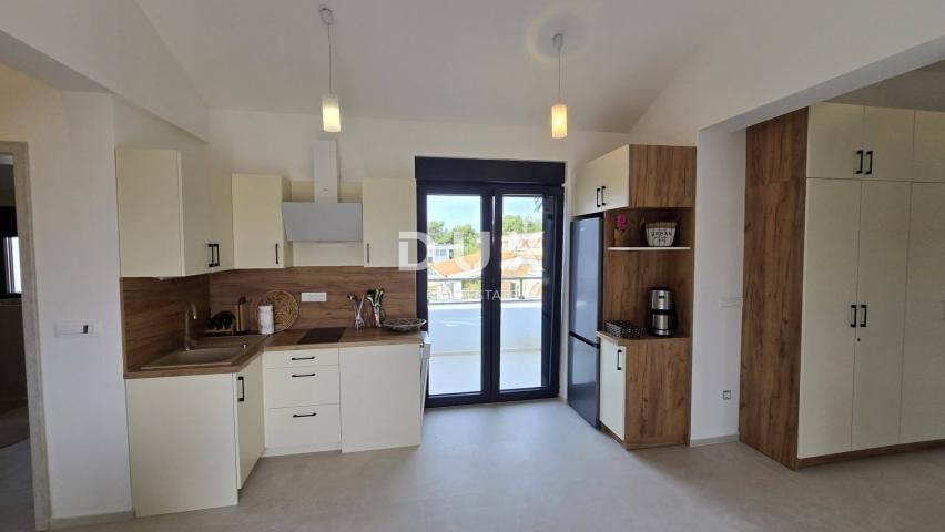 ZADAR, VIR - NEWLY BUILT APARTMENT 20 M FROM THE BEACH - SEA VIEW!