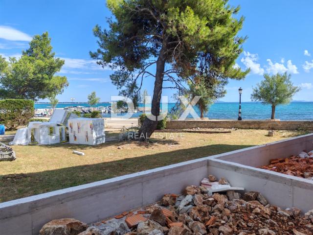 ZADAR, VIR - Luksuzan stan s vrtom drugi red do mora! BS2