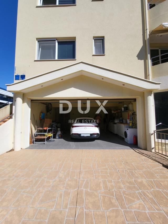 PRIVLAKA, ZADAR – EXKLUSIVE GELEGENHEIT – Wohnung in der 1. Reihe zum Meer!