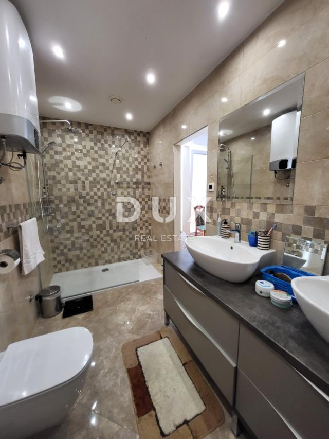 PRIVLAKA, ZADAR – EXKLUSIVE GELEGENHEIT – Wohnung in der 1. Reihe zum Meer!