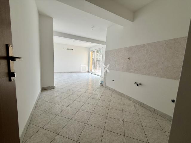 OTOK KRK, NJIVICE - 3S+DB s pogledom na more!