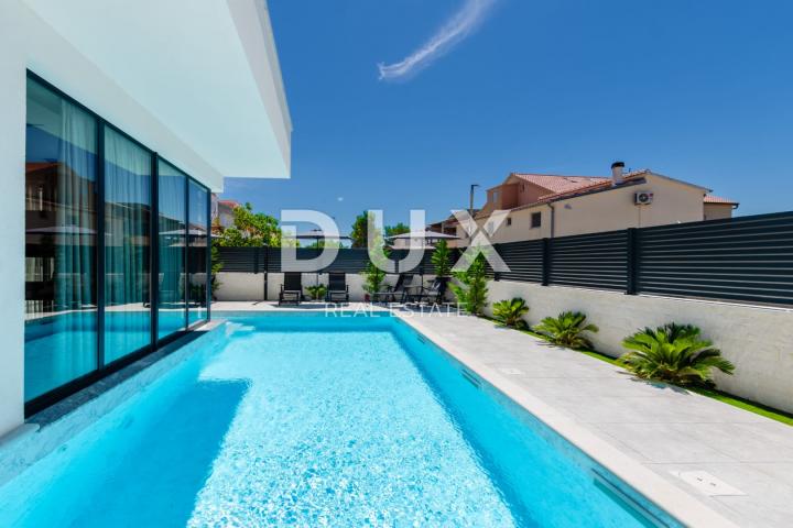 ZADAR, VRSI - Luksuzna vila s pogledom na more