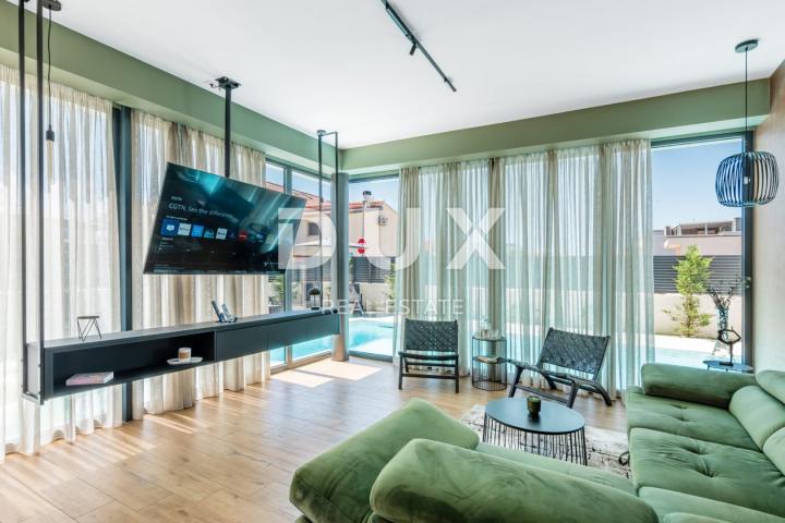 ZADAR, VRSI - Luksuzna vila s pogledom na more
