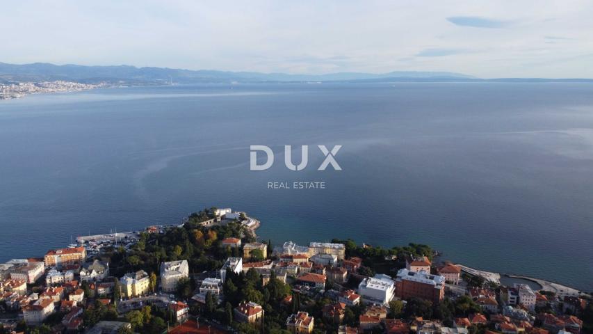 OPATIJA, CENTAR - građevinsko zemljište 950m2 s građ. dozvolom i panoramskim pogledom na more za obi