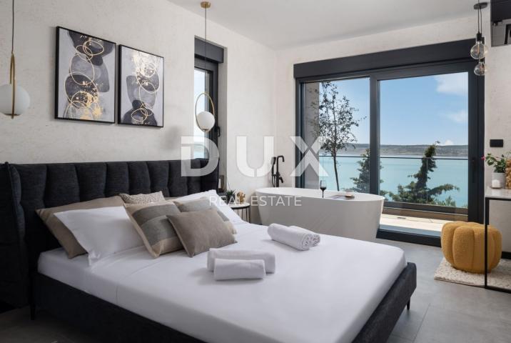 ZADAR, STARIGRAD - Luksuzna vila 100 m od mora