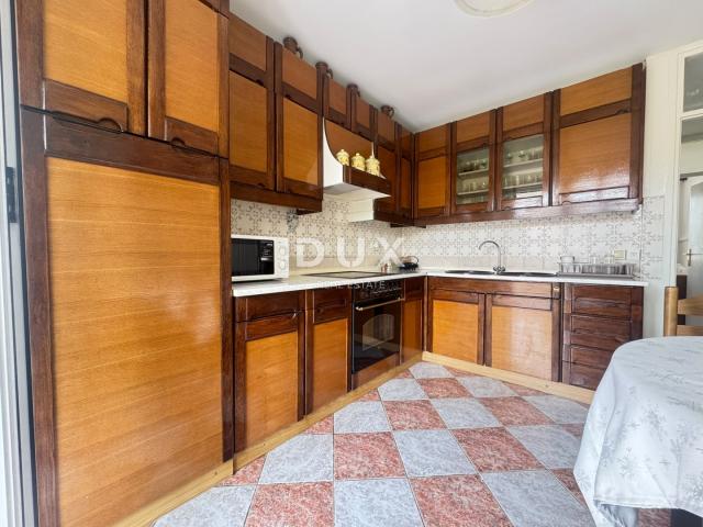 RIJEKA, SRDOČI – 3S stan s balkonom, 65m2, odlična lokacija