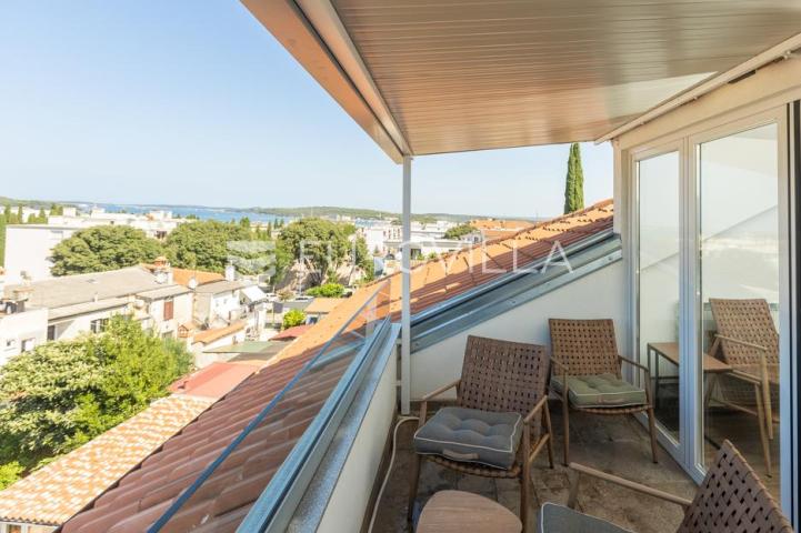 Istra, Pula, potpuno renovirani stan u austrougarskoj vili, 100 m od plaže