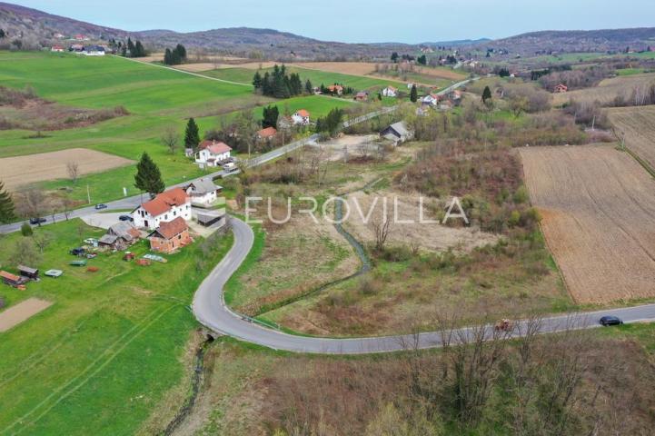 Rakovica, zemljište 11323 m², odlična lokacija