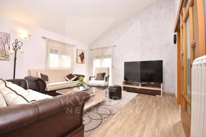 Izdavanje, Dvosoban stan, Podgorica, Zagorič, 84m2