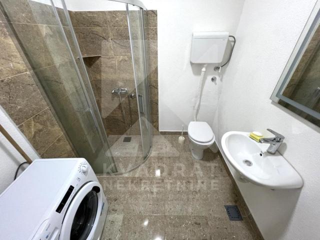 Izdavanje, Garsonjera, Podgorica, Stari Aerodrom, 31m2