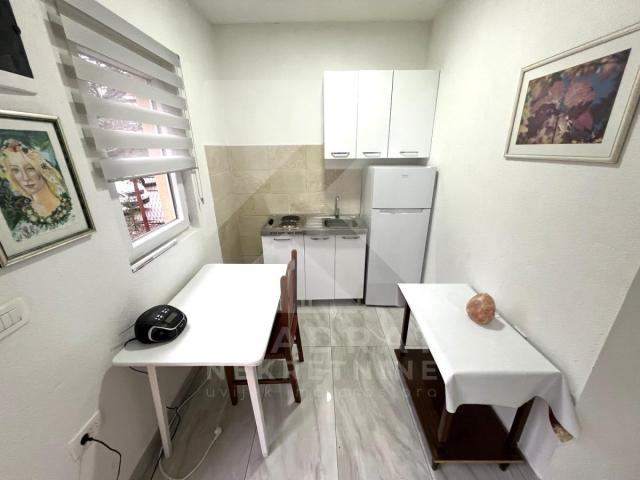 Izdavanje, Garsonjera, Podgorica, Stari Aerodrom, 31m2